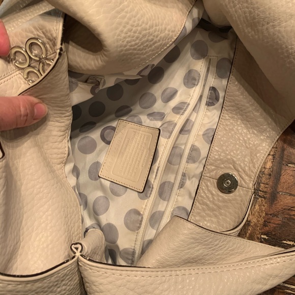 Coach shoulder bag - Picture 3 of 8